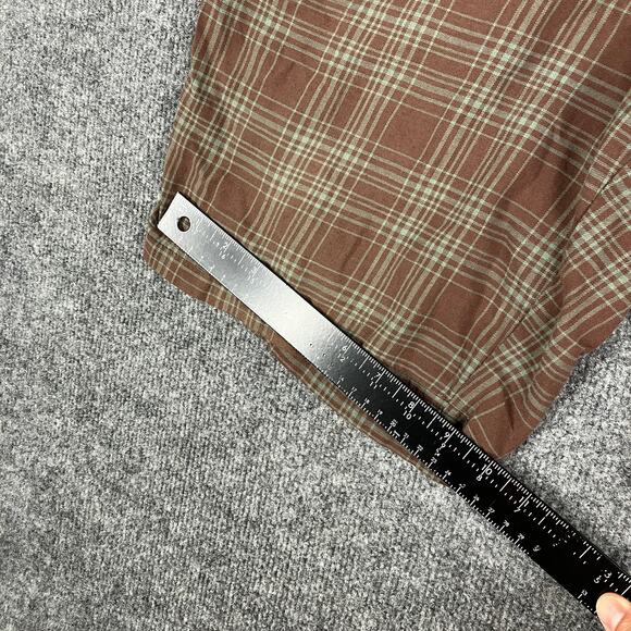 Patagonia Shorts Mens 32 Brown Plaid Casual Outdoor Hiking Classic Summer - Picture 2 of 9